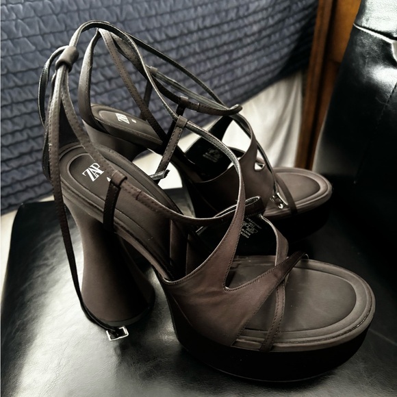 Zara strappy platform sandals size 11 - Picture 9 of 9